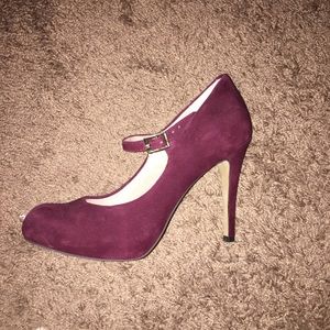 🎉Vince Camuto heels